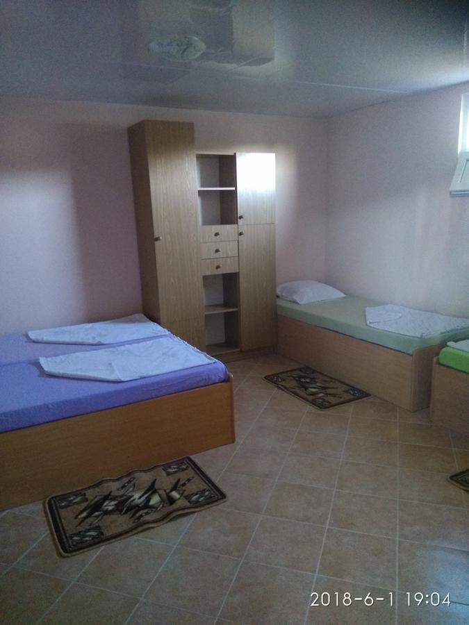 Джага-Джага Zaliznyi Port Exteriör bild